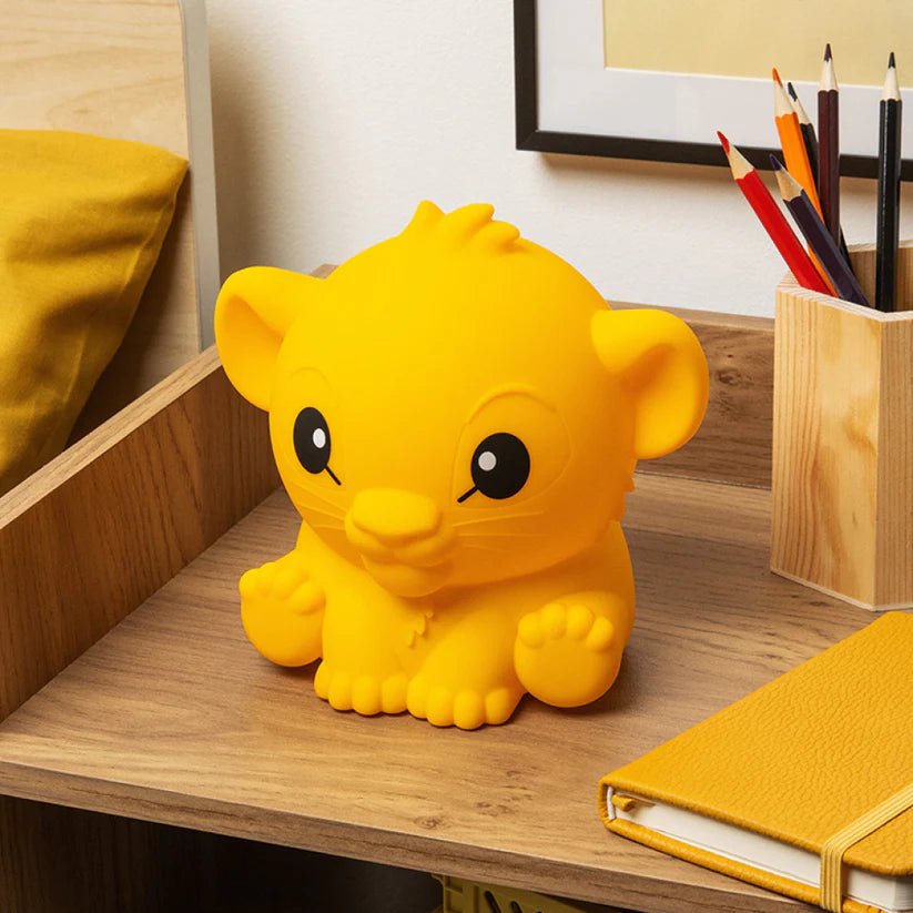 Disney's Løvenes Konge Lampe Simba Squishy - Supernerds