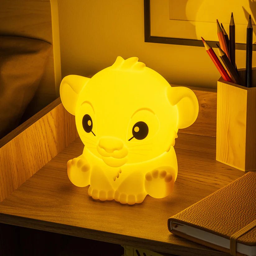 Disney's Løvenes Konge Lampe Simba Squishy - Supernerds