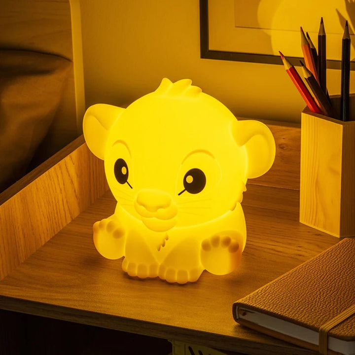 Disney's Løvenes Konge Lampe Simba Squishy - Supernerds