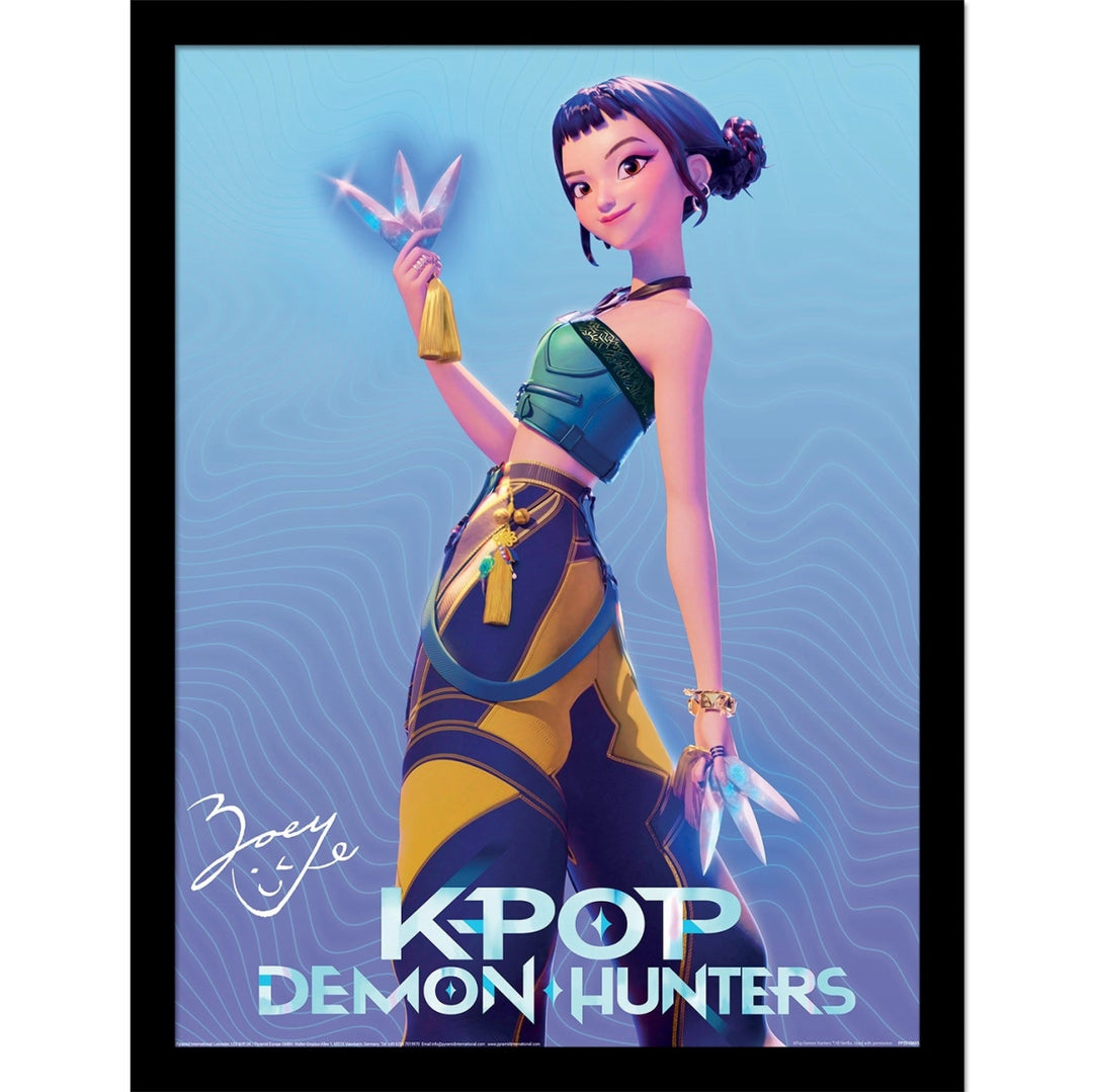 K - POP Demon Hunters Innrammet Bilde 30 x 40 cm Zoey - Supernerds
