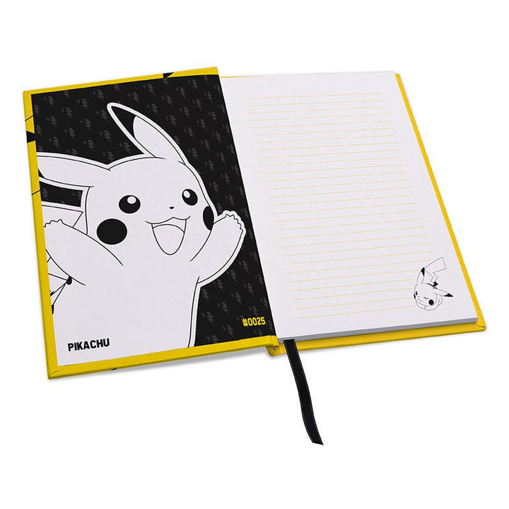 Pokemon Notatbok A5 Plush Pikachu - Supernerds