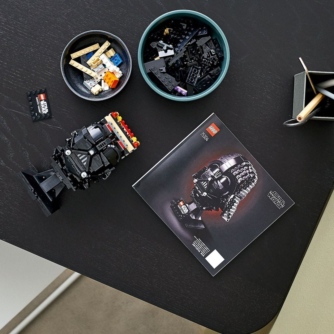 LEGO® Star Wars™ Darth Vader™ hjelm 75304 byggesett for samlere (834 deler) - Supernerds